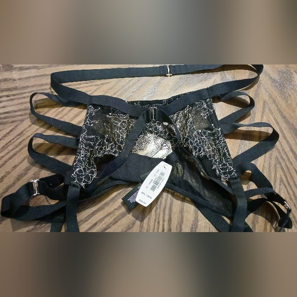 Victoria secret black strappy garterbelt size M/L - Picture 10 of 11